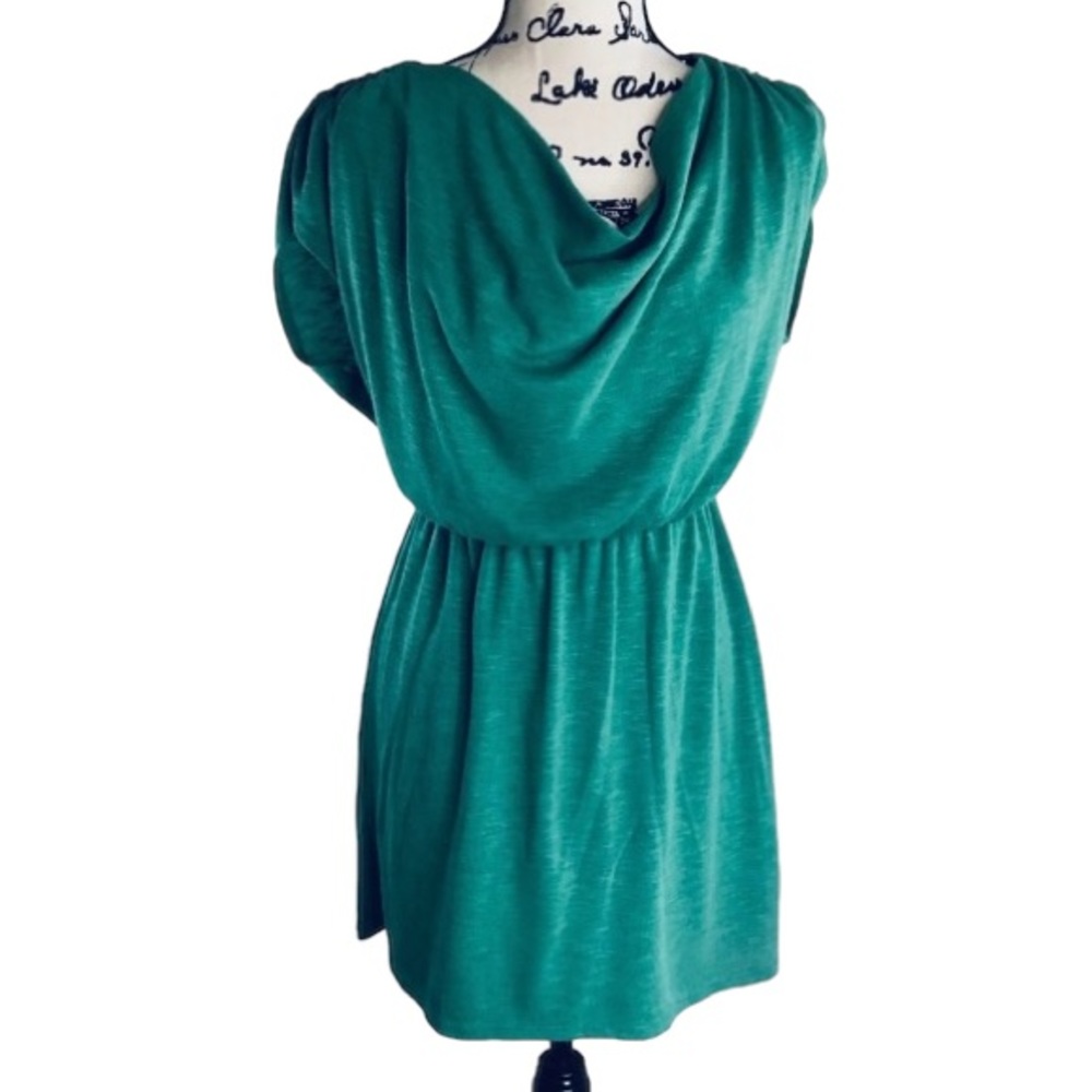 City Triangles | Mid length Dress | Size M